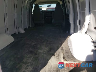 Zdjęcie 10 z 14 samochodu: 2025 CHEVROLET EXPRESS 3500 CARGO DELIVERY VAN VIN:1GCZGHF70S1274494 - miniatura