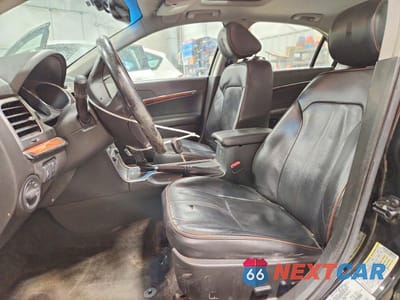 Zdjęcie 7 z 12 samochodu: 2011 LINCOLN TOWNHOUSE MKZ VIN:3LNHL2JC0BR751502 - miniatura