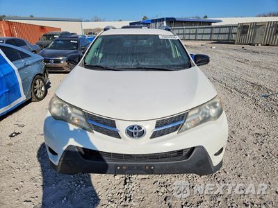 Piąte zdjęcie samochodu w środku: 2014 TOYOTA RAV4 LE VIN:JTMZFREV9EJ010431 - miniatura