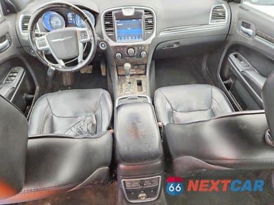 Zdjęcie 8 z 11 samochodu: 2013 CHRYSLER 300C VIN:2C3CCAET9DH547092 - miniatura