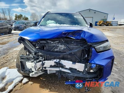 Piąte zdjęcie samochodu w środku: 2026 BMW X5 M60I VIN:5UX33EU05T9183115 - miniatura