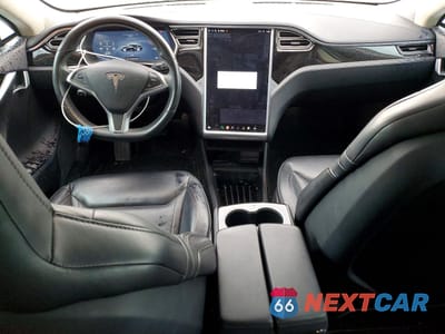 Zdjęcie 8 z 13 samochodu: 2015 TESLA MODEL S VIN:5YJSA1E26FF119784 - miniatura