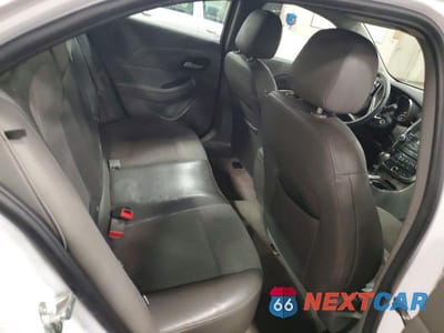 Zdjęcie 10 z 12 samochodu: 2015 CHEVROLET MALIBU 1LT VIN:1G11C5SL3FF189967 - miniatura