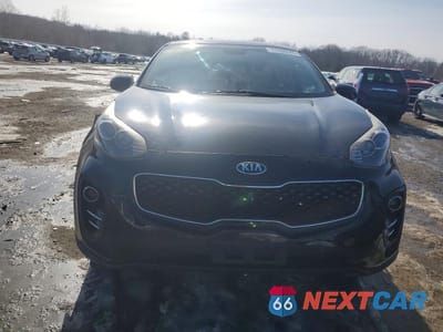 Piąte zdjęcie samochodu w środku: 2017 KIA SPORTAGE LX VIN:KNDPMCAC9H7032834 - miniatura