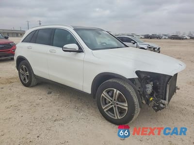 Czwarte zdjęcie samochodu z boku: 2018 MERCEDES-BENZ GLC 300 VIN:WDC0G4JB8JV023141 - miniatura