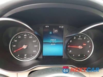 Zdjęcie 9 z 13 samochodu: 2019 MERCEDES-BENZ C 300 4MATIC VIN:55SWF8EB7KU299748 - miniatura