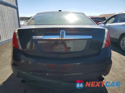 Zdjęcie 6 z 13 samochodu: 2011 LINCOLN MKS VIN:1LNHL9FT2BG607412 - miniatura