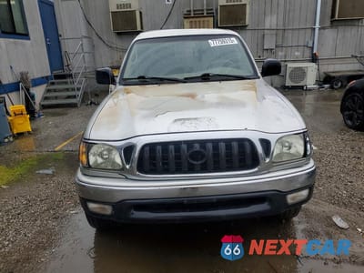 Piąte zdjęcie samochodu w środku: 2001 TOYOTA TACOMA DOUBLE CAB PRERUNNER VIN:5TEGN92N31Z812293 - miniatura