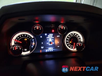 Zdjęcie 9 z 12 samochodu: 2016 RAM 1500 SLT VIN:1C6RR7LG2GS335720 - miniatura