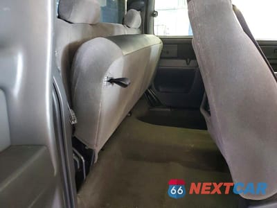 Zdjęcie 10 z 11 samochodu: 2006 CHEVROLET SILVERADO C1500 VIN:1GCEC19Z86Z226389 - miniatura