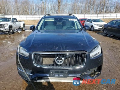 Piąte zdjęcie samochodu w środku: 2016 VOLVO XC90 T6 VIN:YV4A22PKXG1060760 - miniatura