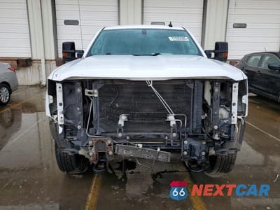 Piąte zdjęcie samochodu w środku: 2015 CHEVROLET SILVERADO K2500 HEAVY DUTY VIN:1GC1KUEG6FF646581 - miniatura