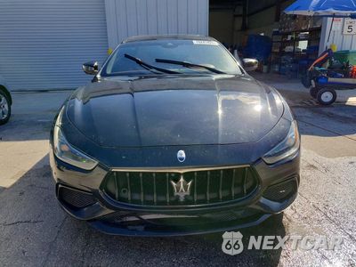 Piąte zdjęcie samochodu w środku: 2022 MASERATI GHIBLI MODENA VIN:ZAM57YSM9NX398013 - miniatura