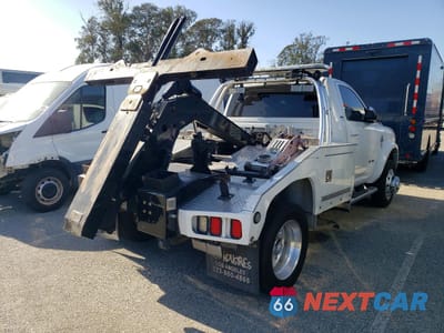 Trzecie zdjęcie samochodu z tyłu: 2022 RAM 5500 VIN:3C7WRMAL4NG118722 - miniatura