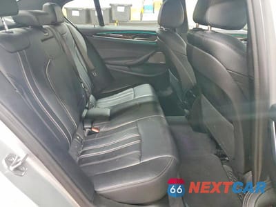 Zdjęcie 10 z 12 samochodu: 2021 BMW 530 I VIN:WBA53BH04MWX37232 - miniatura