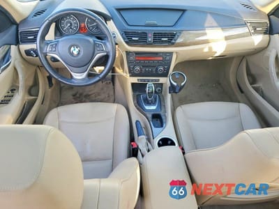 Zdjęcie 8 z 13 samochodu: 2013 BMW X1 XDRIVE28I VIN:WBAVL1C55DVR87811 - miniatura