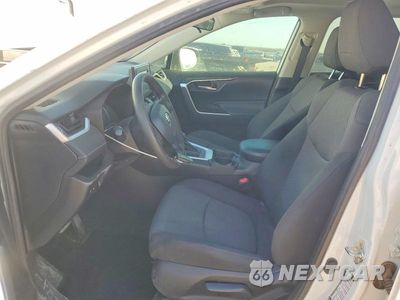 Zdjęcie 7 z 11 samochodu: 2019 TOYOTA RAV4 XLE VIN:2T3W1RFVXKC016639 - miniatura