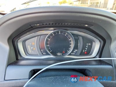 Zdjęcie 9 z 13 samochodu: 2016 VOLVO XC60 T6 PLATINUM VIN:YV449MDM9G2868909 - miniatura