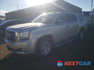 2017 GMC YUKON XL K1500 SLT 1GKS2GKC1HR156837 - główne zdjęcie licytacji z USA - miniatura
