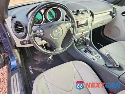 Zdjęcie 8 z 12 samochodu: 2007 MERCEDES-BENZ SLK 280 VIN:WDBWK54F77F149673 - miniatura