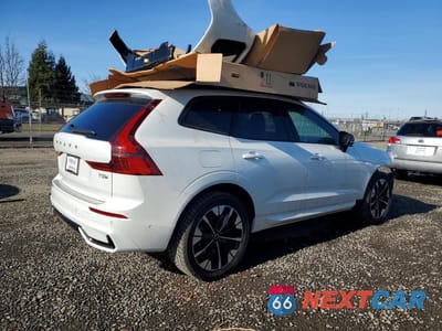 Trzecie zdjęcie samochodu z tyłu: 2026 VOLVO XC60 PLUS VIN:YV4H60RC3T1388478 - miniatura
