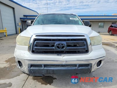 Piąte zdjęcie samochodu w środku: 2013 TOYOTA TUNDRA DOUBLE CAB SR5 VIN:5TFRM5F13DX058447 - miniatura