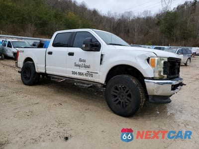 Czwarte zdjęcie samochodu z boku: 2018 FORD F250 SUPER DUTY VIN:1FT7W2BT8JEB97410 - miniatura