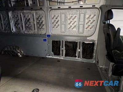 Zdjęcie 11 z 13 samochodu: 2017 MERCEDES-BENZ SPRINTER 2500 VIN:WD3PE8CD1HP539852 - miniatura