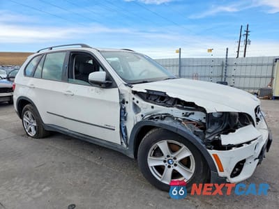 Czwarte zdjęcie samochodu z boku: 2012 BMW X5 XDRIVE35I VIN:5UXZV4C58CL762811 - miniatura