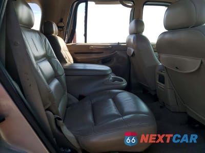 Zdjęcie 11 z 13 samochodu: 2001 LINCOLN NAVIGATOR VIN:5LMEU27R41LJ32035 - miniatura