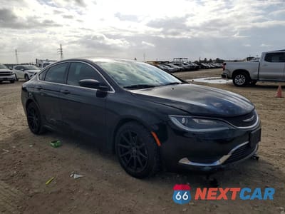Czwarte zdjęcie samochodu z boku: 2015 CHRYSLER 200 LIMITED VIN:1C3CCCAB7FN690139 - miniatura