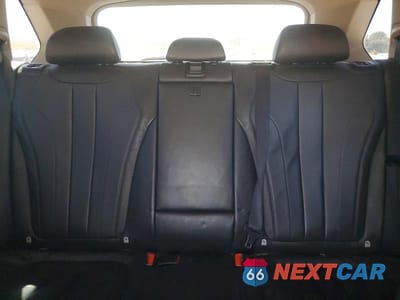Zdjęcie 10 z 13 samochodu: 2015 BMW X5 SDRIVE35I VIN:5UXKR2C53F0H39228 - miniatura