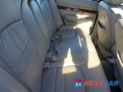 Zdjęcie 10 z 13 samochodu: 2002 MERCURY GRAND MARQUIS LS VIN:2MEFM75W32X626049 - miniatura