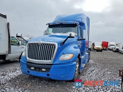 Drugie zdjęcie samochodu z przodu: 2019 INTERNATIONAL LT625 SEMI TRUCK VIN:3HSDZTZR7KN491968 - miniatura