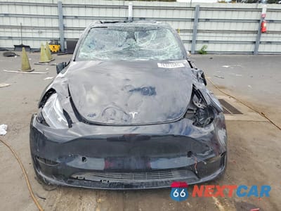 Piąte zdjęcie samochodu w środku: 2024 TESLA MODEL Y VIN:7SAYGDED6RF206541 - miniatura