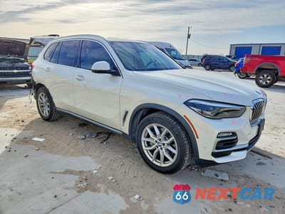 Czwarte zdjęcie samochodu z boku: 2020 BMW X5 XDRIVE40I VIN:5UXCR6C02L9B81427 - miniatura
