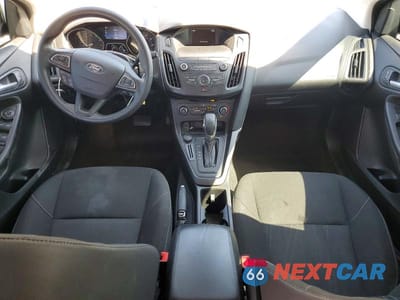 Zdjęcie 8 z 12 samochodu: 2018 FORD FOCUS SE VIN:1FADP3K26JL319664 - miniatura