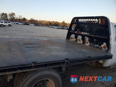 Zdjęcie 10 z 12 samochodu: 2014 CHEVROLET SILVERADO FLATBED TRUCK VIN:1GB3CZC89EF134721 - miniatura