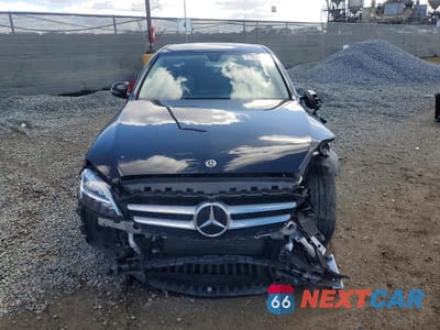 Piąte zdjęcie samochodu w środku: 2019 MERCEDES-BENZ C 300 4MATIC VIN:55SWF8EB0KU316423 - miniatura