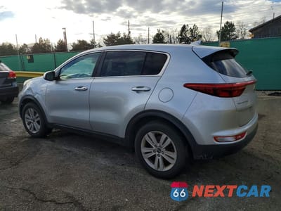 Drugie zdjęcie samochodu z przodu: 2017 KIA SPORTAGE LX VIN:KNDPMCAC4H7229782 - miniatura