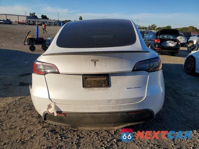Zdjęcie 6 z 13 samochodu: 2021 TESLA MODEL Y VIN:5YJYGAEEXMF275293 - miniatura