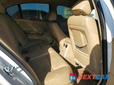 Zdjęcie 10 z 11 samochodu: 2007 BMW 335 I VIN:WBAVB73547PA86981 - miniatura