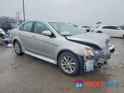 Czwarte zdjęcie samochodu z boku: 2016 MITSUBISHI LANCER ES VIN:JA32U2FU2GU011828 - miniatura