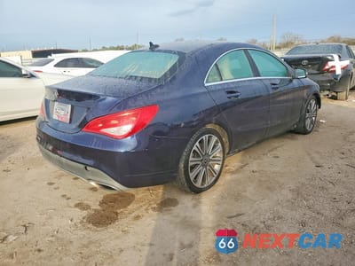 Trzecie zdjęcie samochodu z tyłu: 2018 MERCEDES-BENZ CLA 250 VIN:WDDSJ4EB4JN589832 - miniatura