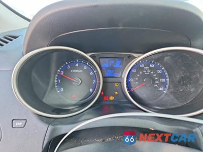 Zdjęcie 9 z 13 samochodu: 2013 HYUNDAI TUCSON GL VIN:KM8JT3AB0DU607460 - miniatura