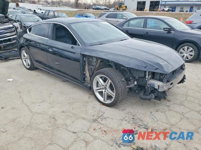 Czwarte zdjęcie samochodu z boku: 2021 AUDI A5 PREMIUM 45 VIN:WAUDACF50MA044225 - miniatura