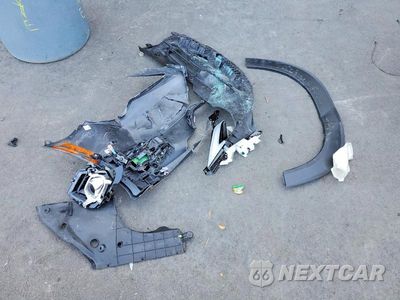 Zdjęcie 12 z 13 samochodu: 2019 LEXUS RC 300 BASE VIN:JTHS85BC6K5005472 - miniatura