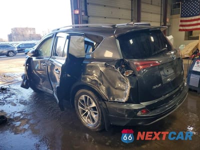 Drugie zdjęcie samochodu z przodu: 2018 TOYOTA RAV4 HYBRID XLE VIN:JTMRJREV9JD247928 - miniatura