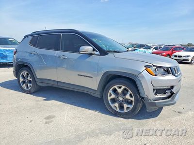 Czwarte zdjęcie samochodu z boku: 2019 JEEP COMPASS LIMITED VIN:3C4NJCCB4KT711322 - miniatura