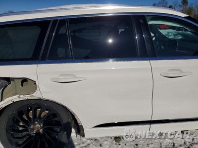 Zdjęcie 10 z 12 samochodu: 2022 LINCOLN AVIATOR RESERVE VIN:5LM5J7XC3NGL06824 - miniatura